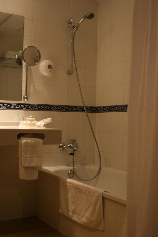 Hotel Rambla Figueres Room photo